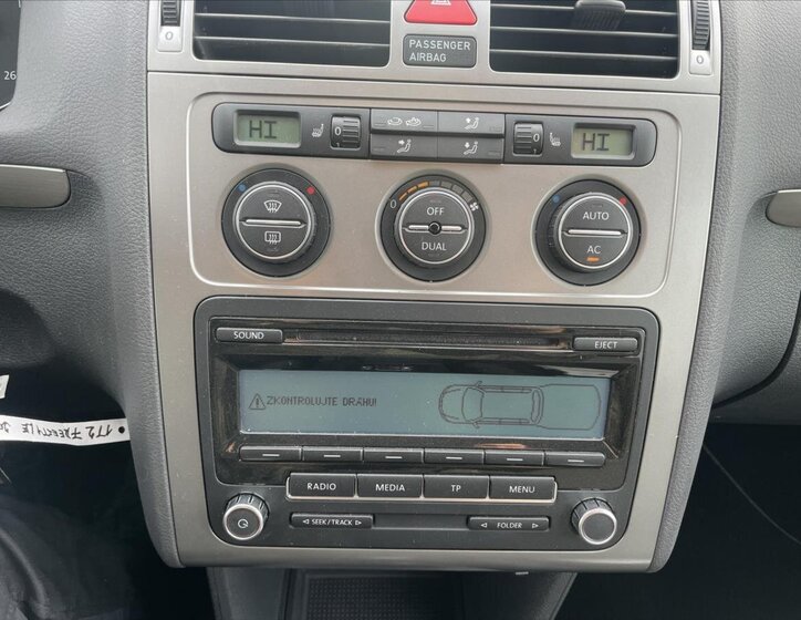 Volkswagen Touran 19