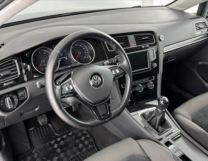 Volkswagen Golf Hatchback 1,4 l 81 kw