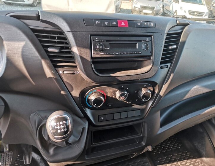 Iveco Daily Ostatní 2,3 l 114 kw