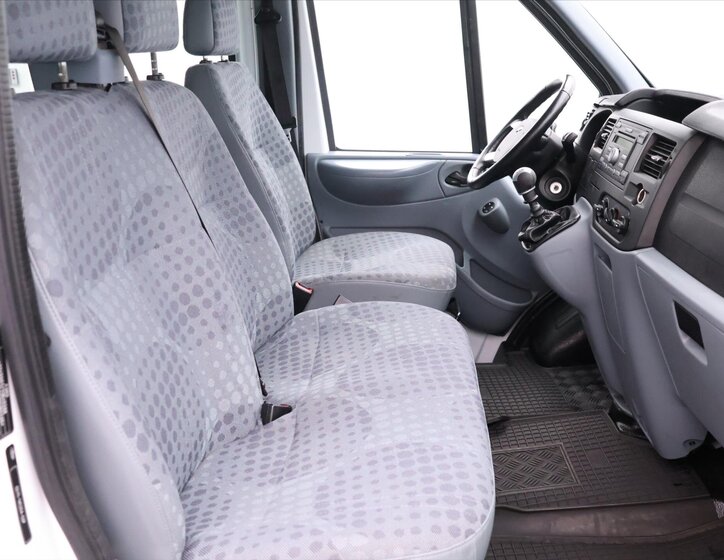 Ford Transit Kombi 2,2 l 92 kw