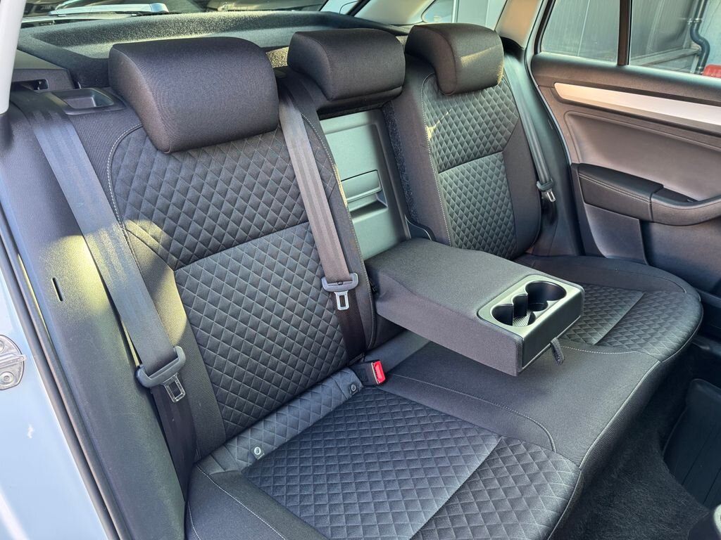 Škoda Rapid Hatchback 999,0 81 kw