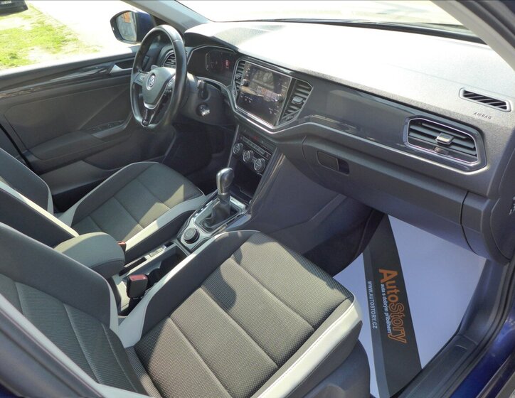 Volkswagen T-Roc SUV / Terénní 2,0 l 110 kw