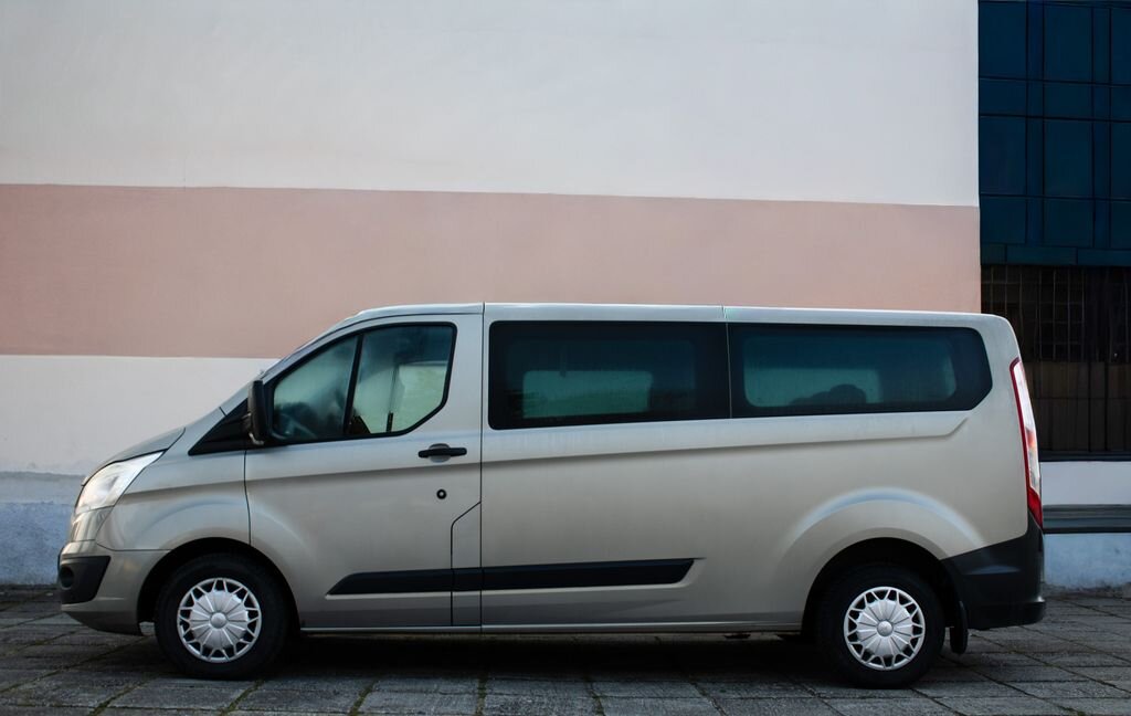 Ford Transit Custom VAN / Minibus 2,2 l 114 kw