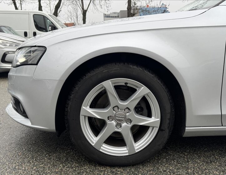 Audi A4 Kombi 2,0 l 125 kw