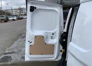 Ford Transit Courier 5