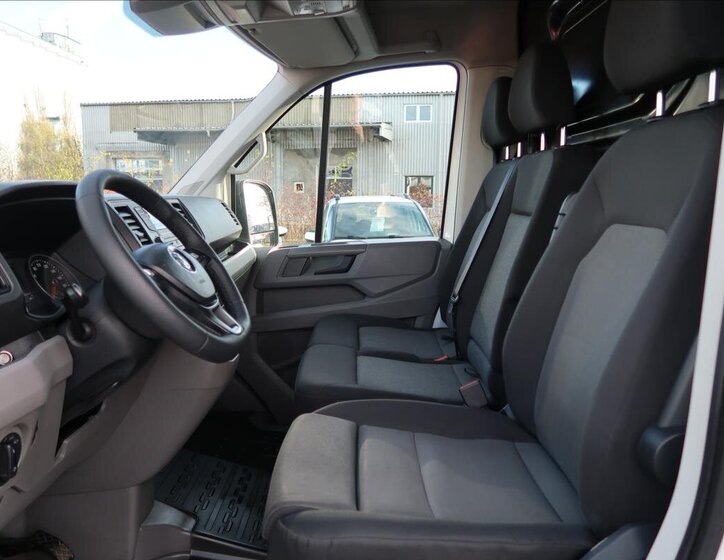 Volkswagen Crafter 12