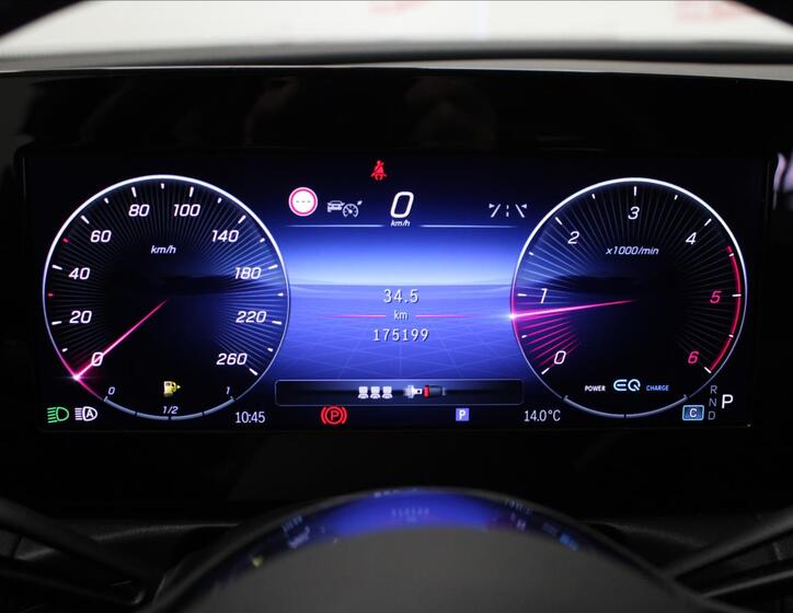 Mercedes-Benz Třídy C 22