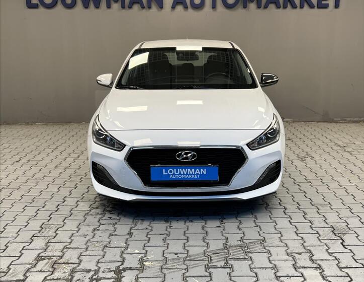Hyundai i30 4