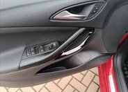 Opel Astra Hatchback 1,2 l 96 kw