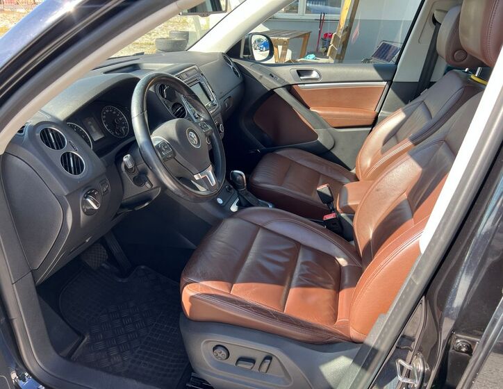 Volkswagen Tiguan 7