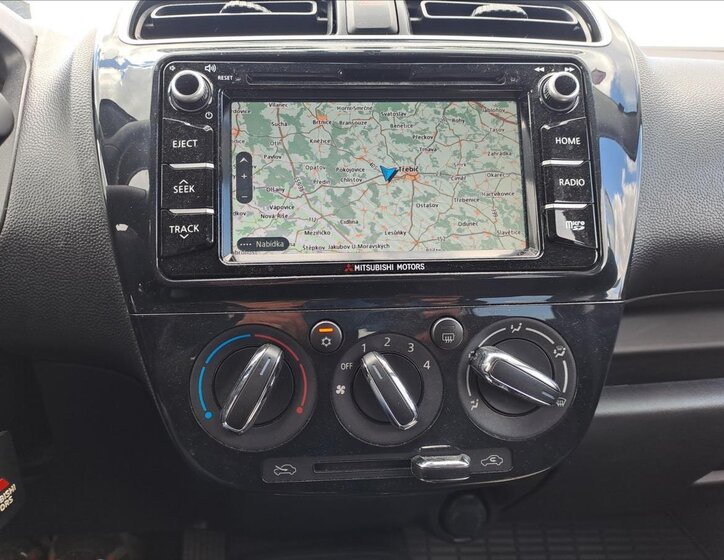 Mitsubishi Space Star 12