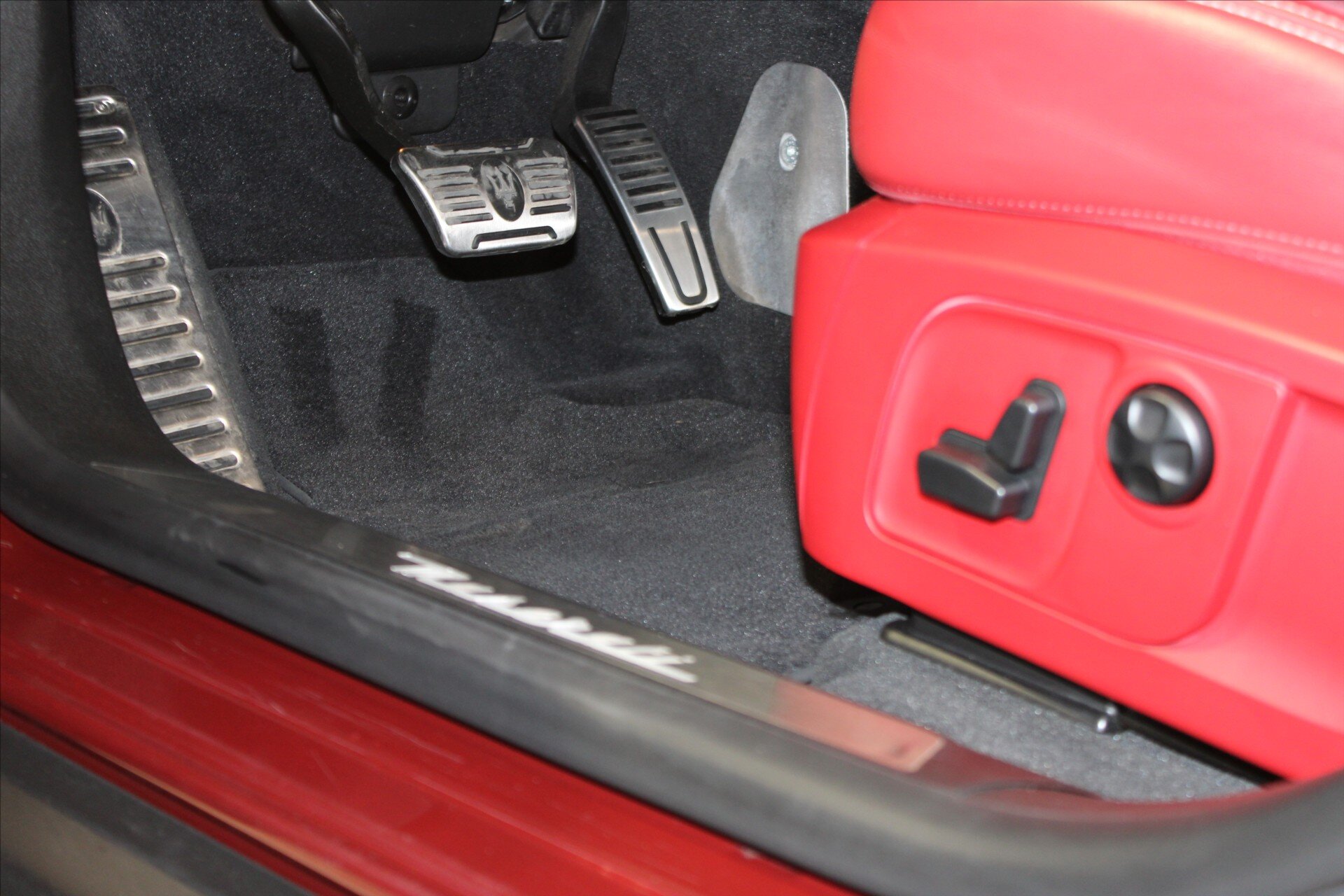 Maserati Levante SUV / Terénní 3,0 l 316 kw