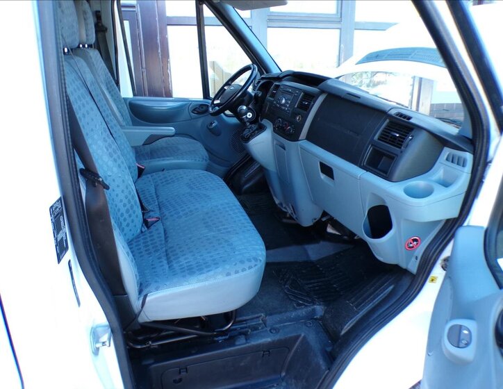 Ford Transit Skříň 2,2 l 92 kw