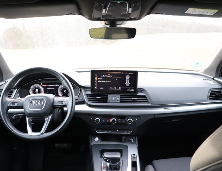 Audi Q5 SUV / Terénní 2,0 l 150 kw