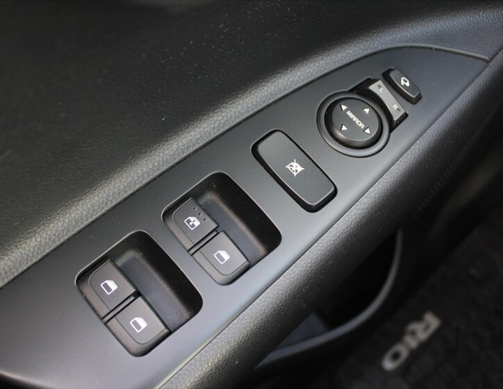 KIA Rio Hatchback 1,2 l 61 kw