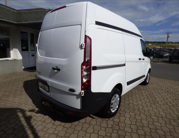 Ford Transit Custom 3