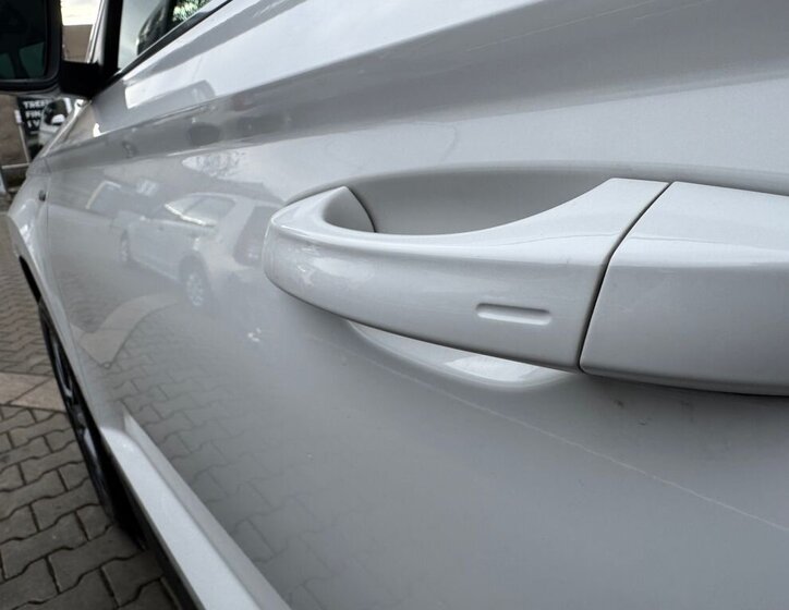 Škoda Karoq SUV 1,5 l 110 kw