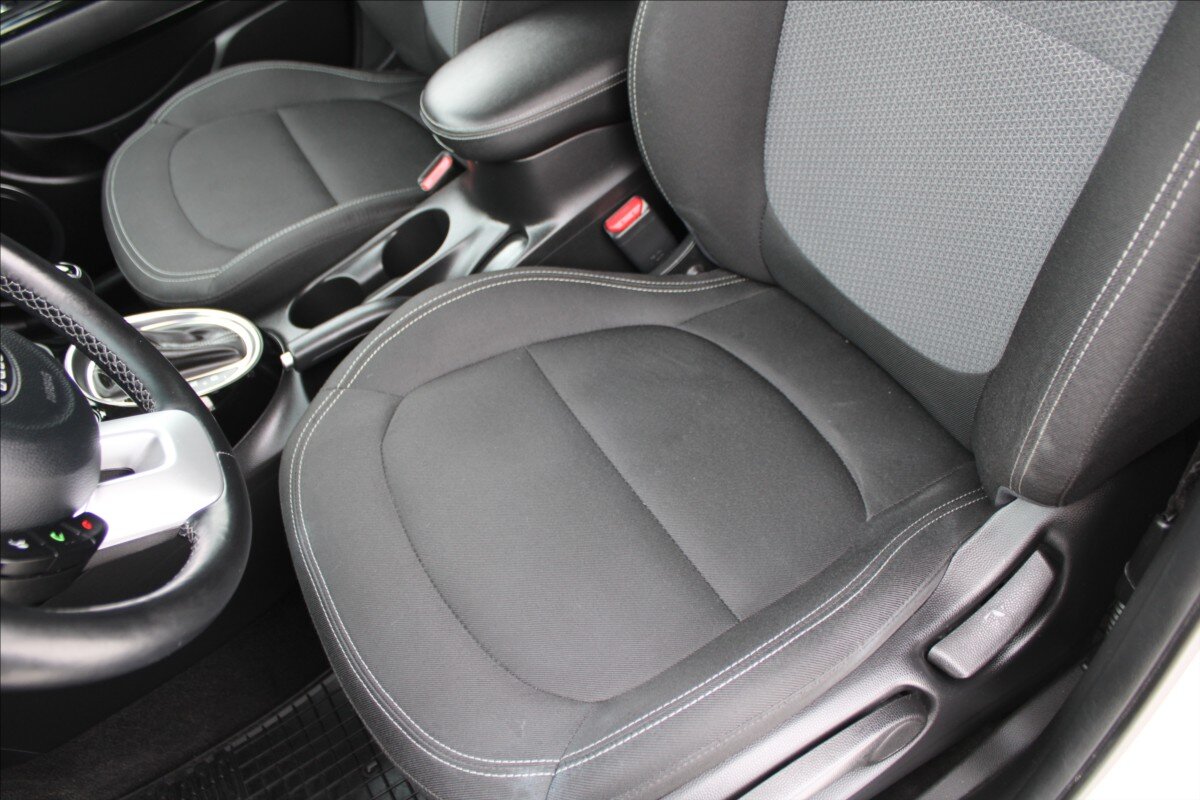 KIA Soul Hatchback 1,6 l 97 kw