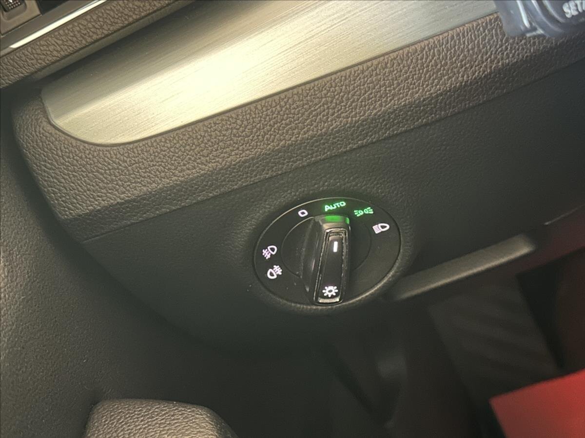 Škoda Superb Kombi 2,0 l 110 kw