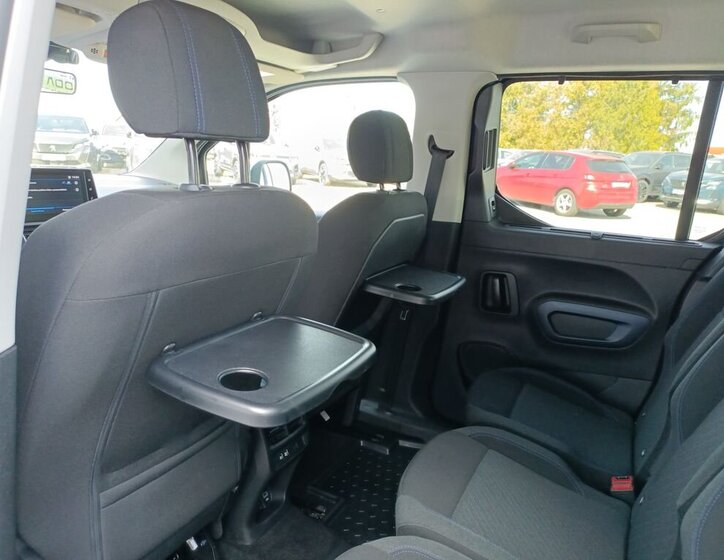 Peugeot Rifter MPV 1,5 l 75 kw