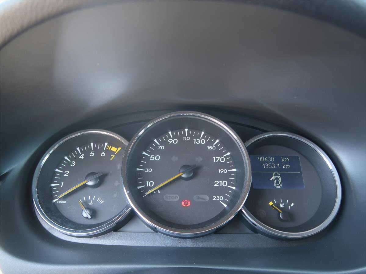 Renault Fluence Sedan / Limuzína 1,6 l 81 kw