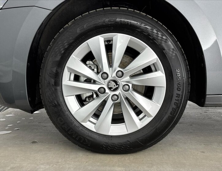 Škoda Octavia Liftback 2,0 l 85 kw