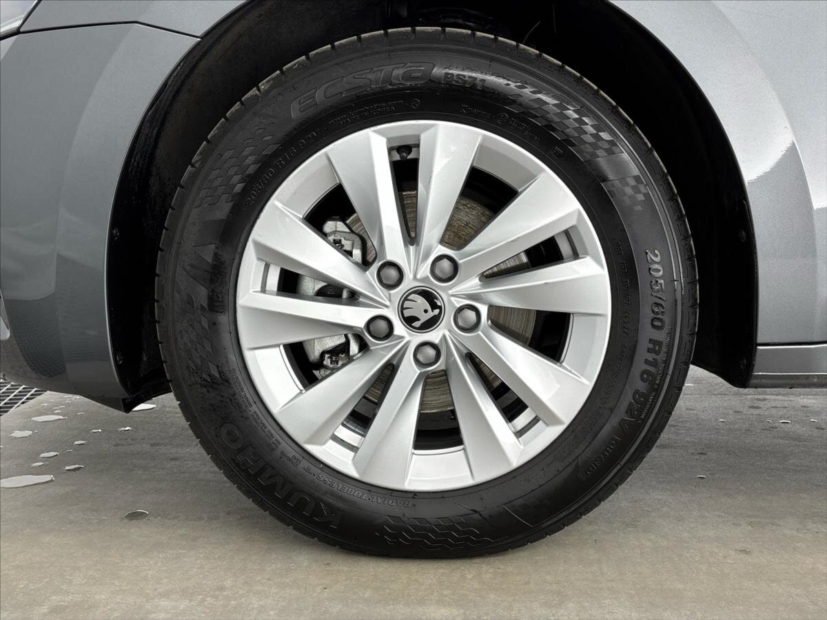 Škoda Octavia Liftback 2,0 l 85 kw