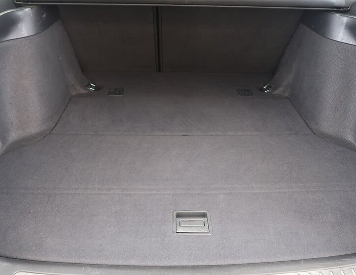 Toyota Avensis Kombi 2,0 l 108 kw