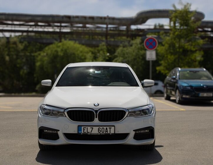 BMW Řada 5 Sedan / Limuzína 2,0 l 185 kw