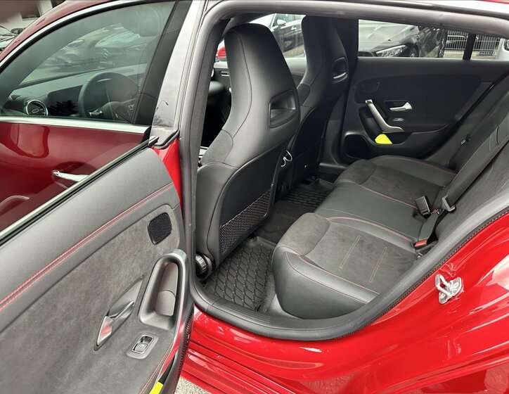 Mercedes-Benz CLA Kombi 1,3 l 120 kw