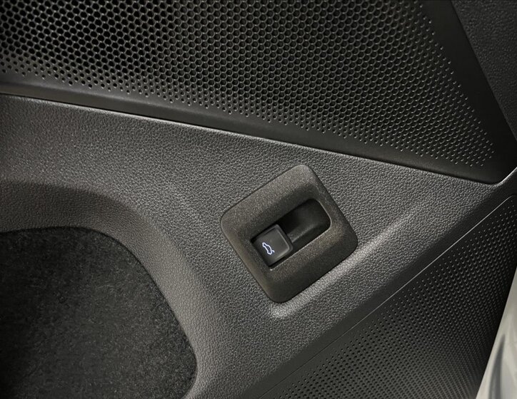 Volkswagen Tiguan SUV 1,5 l 96 kw