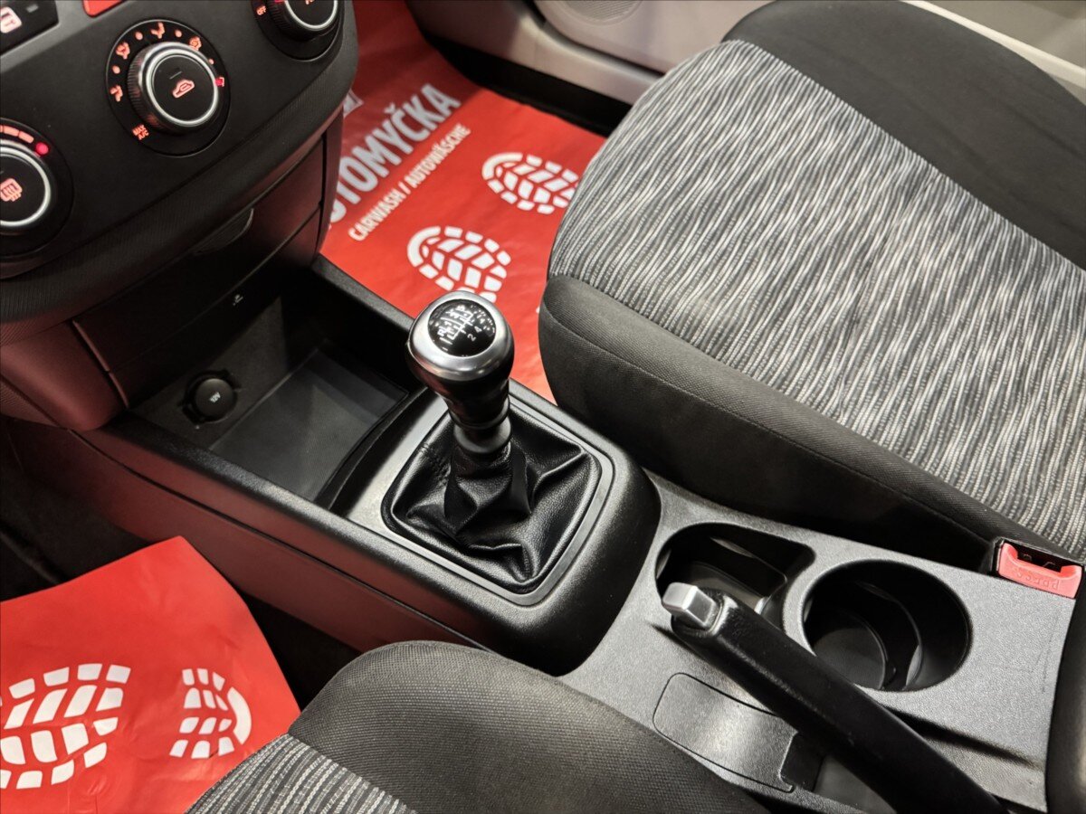 KIA Ceed Hatchback 1,4 l 80 kw