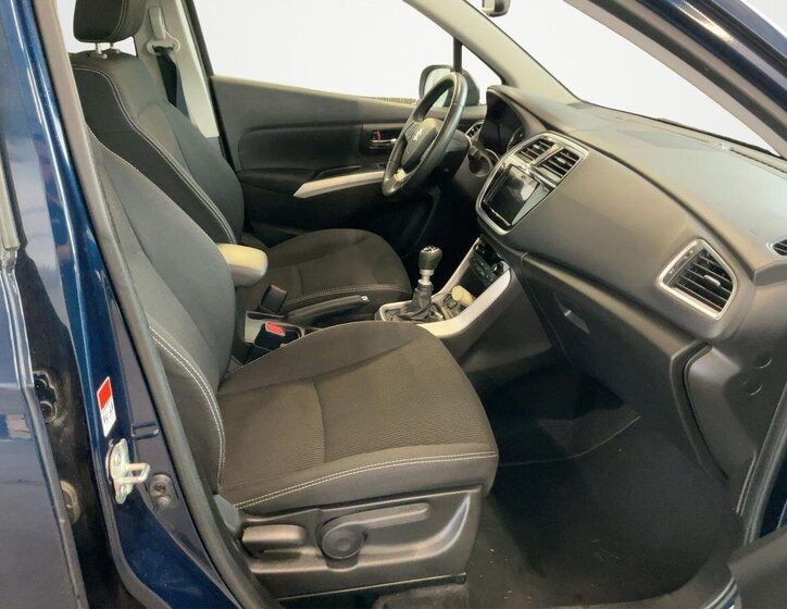 Suzuki SX4 S-Cross 6