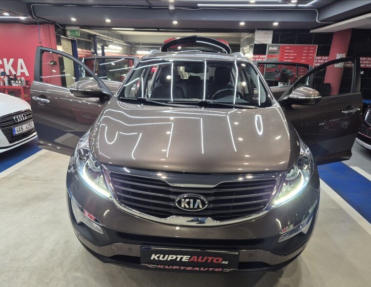 KIA Sportage SUV / Terénní 2,0 l 120 kw