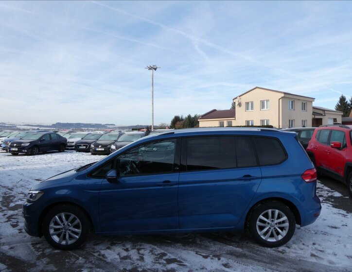 Volkswagen Touran MPV 1,2 l 81 kw