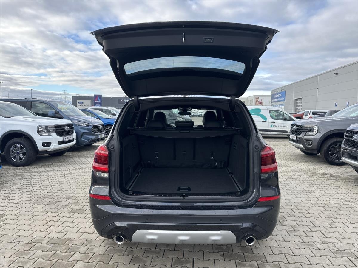 BMW X3 SUV 2,0 l 185 kw