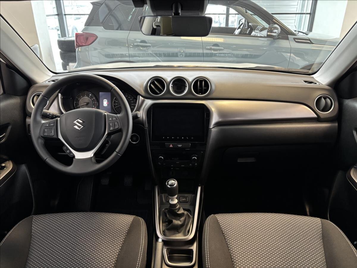 Suzuki Vitara SUV / Terénní 1,4 l 81 kw
