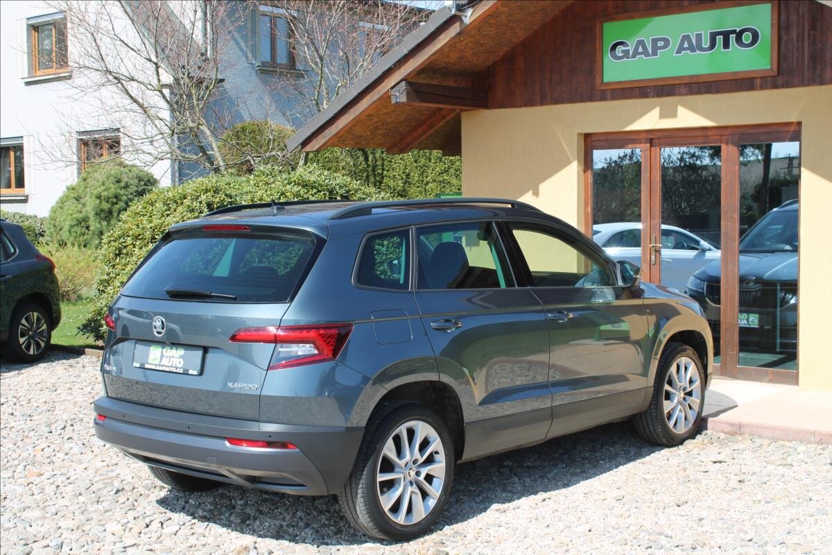 Škoda Karoq SUV / Terénní 1,5 l 110 kw