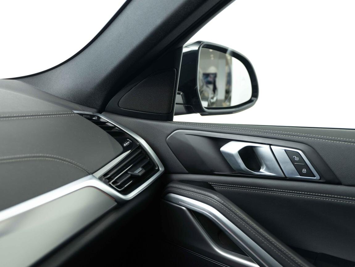 BMW X6 SUV 3,0 l 250 kw