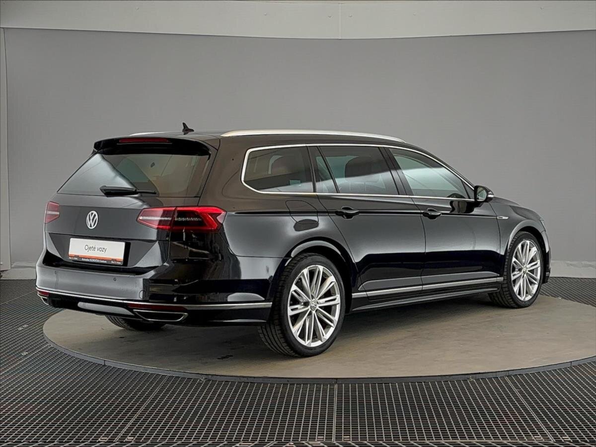 Volkswagen Passat Kombi 2,0 l 176 kw