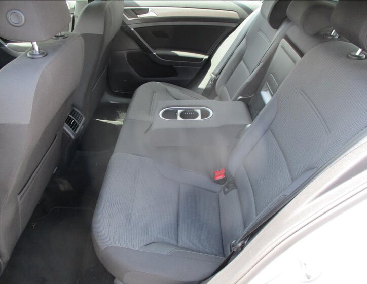 Volkswagen Golf Hatchback 1,4 l 81 kw