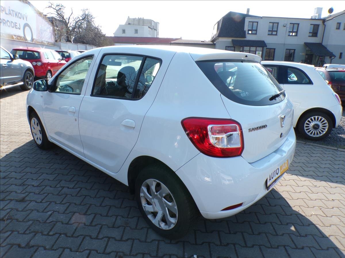 Dacia Sandero Hatchback 1,1 l 54 kw