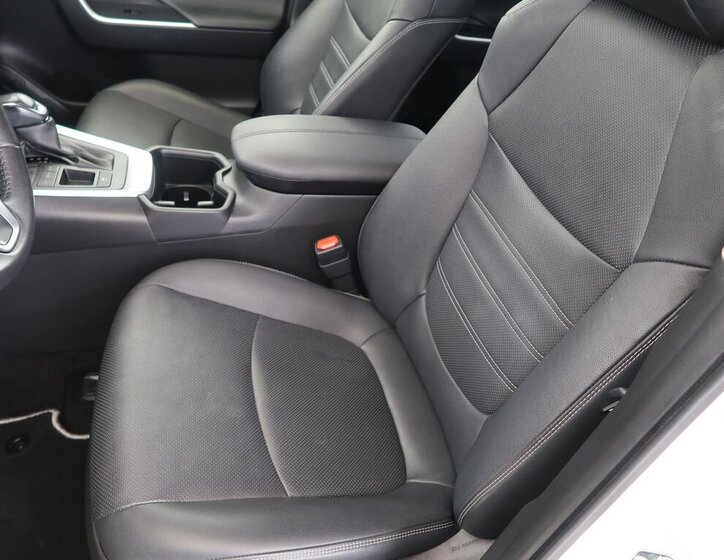 Toyota RAV4 Kombi 2,5 l 131 kw