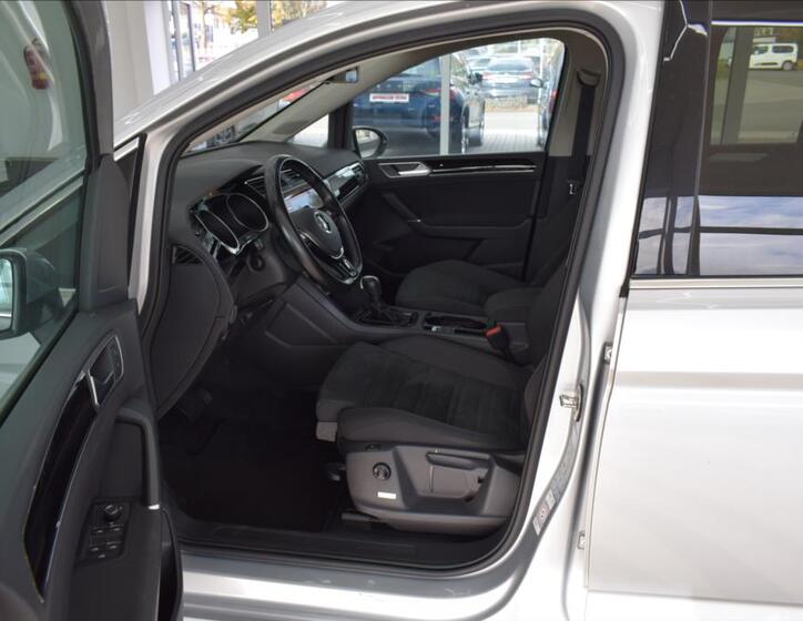 Volkswagen Touran 10