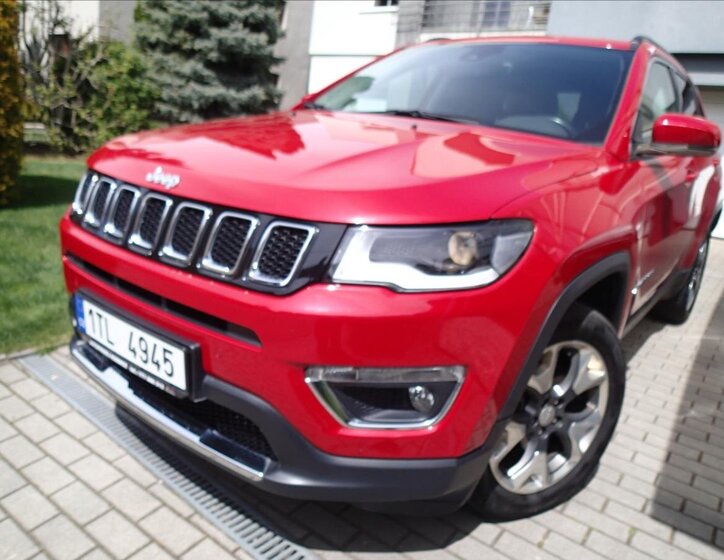 Jeep Compass SUV / Terénní 2,0 l 103 kw