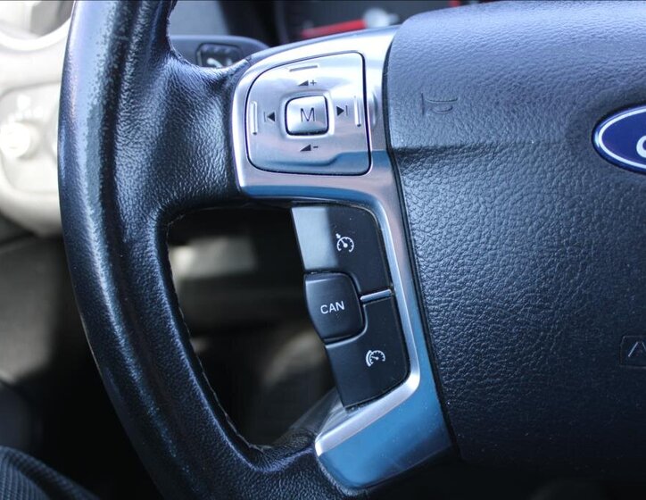 Ford Mondeo Liftback 1,6 l 118 kw