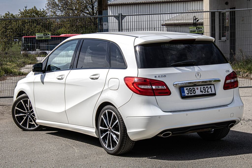 Mercedes-Benz Třídy B MPV 2,1 l 125 kw
