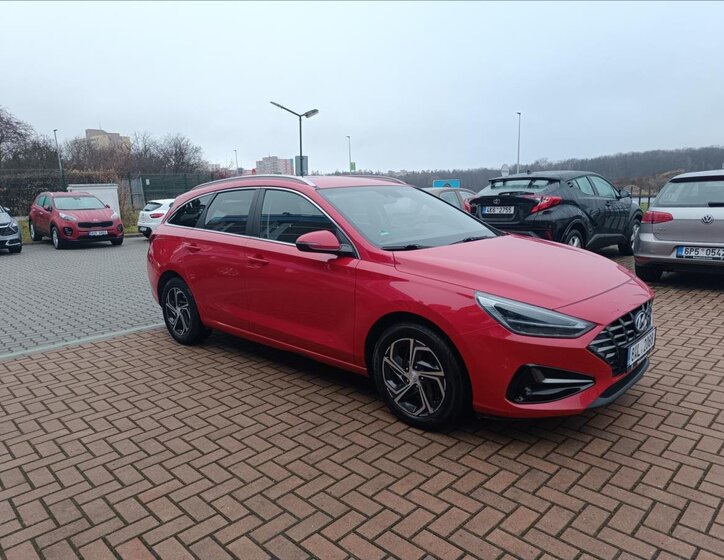 Hyundai i30 Kombi 998,0 88 kw