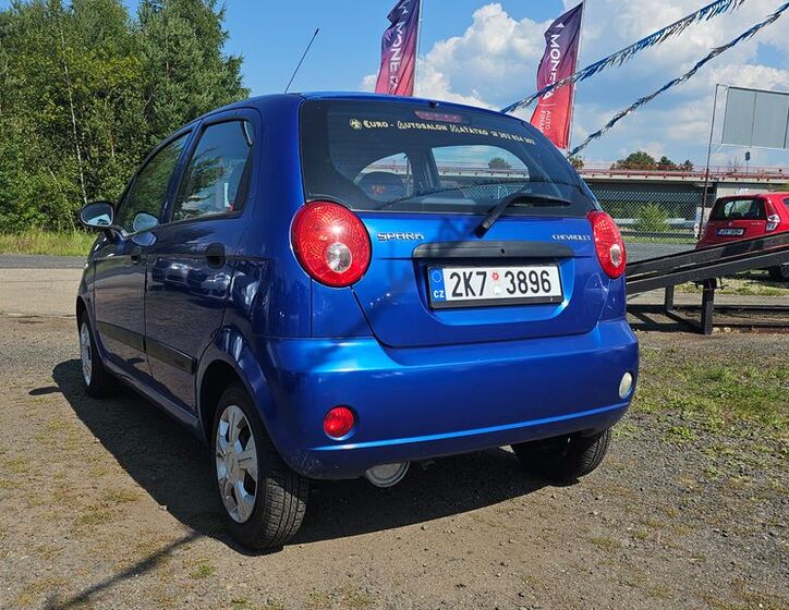 Chevrolet Spark 4