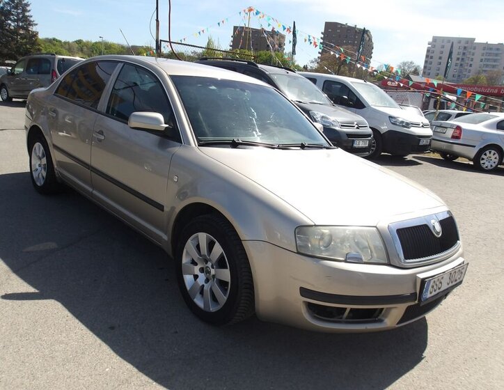 Škoda Superb Sedan / Limuzína 1,9 l 96 kw